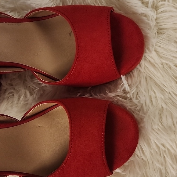 Sun + Stone Reema Peep Toe Block Heel Platform Sandal - Picture 3 of 7